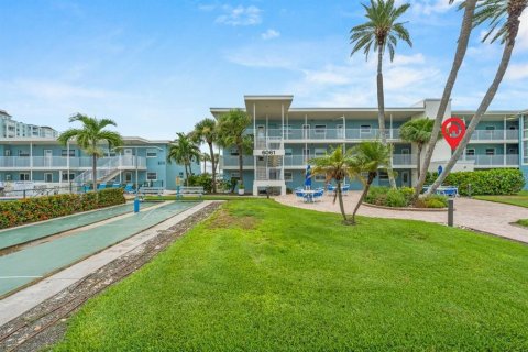 Condominio en alquiler en Saint Petersburg, Florida, 1 dormitorio, 72.93 m2 № 2267067 - foto 2