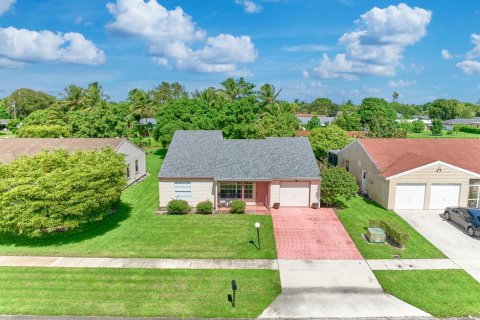 Villa ou maison à vendre à Lake Worth, Floride: 3 chambres, 123.56 m2 № 2431420 - photo 4