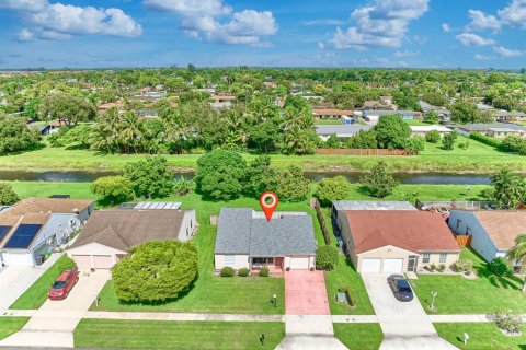 Villa ou maison à vendre à Lake Worth, Floride: 3 chambres, 123.56 m2 № 2431420 - photo 5