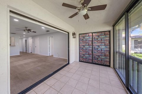 Copropriété à louer à Sarasota, Floride: 2 chambres, 106.37 m2 № 2389032 - photo 7