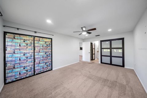 Copropriété à louer à Sarasota, Floride: 2 chambres, 106.37 m2 № 2389032 - photo 15
