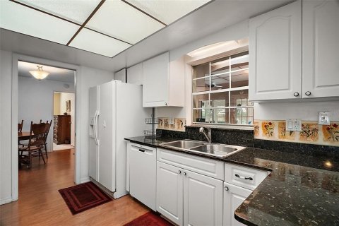Casa en venta en Mount Dora, Florida, 3 dormitorios, 175.96 m2 № 1734285 - foto 7
