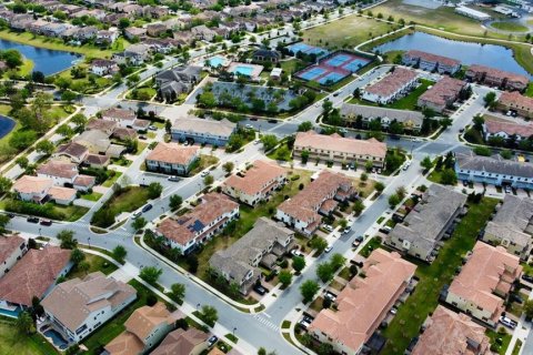Townhouse in Orlando, Florida 3 bedrooms, 153.01 sq.m. № 1583524 - photo 20