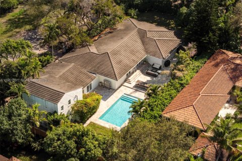 Дом в Корал-Гейблс, Флорида 6 спален, 407.47м2 № 2024474