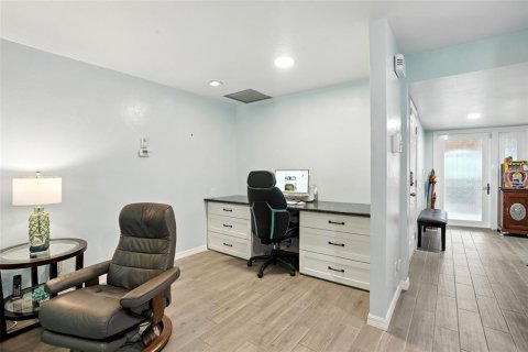 Villa ou maison à vendre à North Fort Myers, Floride: 3 chambres, 170.66 m2 № 1908790 - photo 22