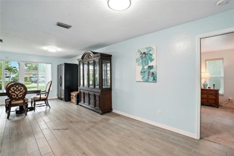 Villa ou maison à vendre à North Fort Myers, Floride: 3 chambres, 170.66 m2 № 1908790 - photo 18