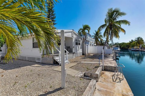 Villa ou maison à vendre à Marathon, Floride: 2 chambres, 138.98 m2 № 2430115 - photo 17