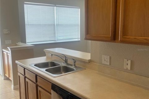 Townhouse in Orlando, Florida 2 bedrooms, 112.6 sq.m. № 1802193 - photo 4
