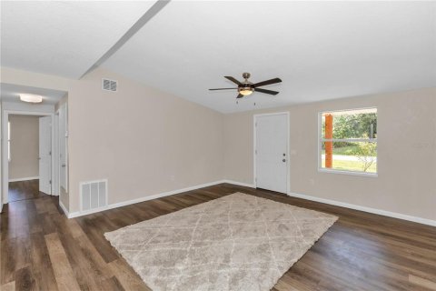 Villa ou maison à vendre à DeBary, Floride: 3 chambres, 113.34 m2 № 2267459 - photo 4