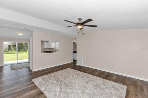 Villa ou maison à vendre à DeBary, Floride: 3 chambres, 113.34 m2 № 2267459 - photo 5