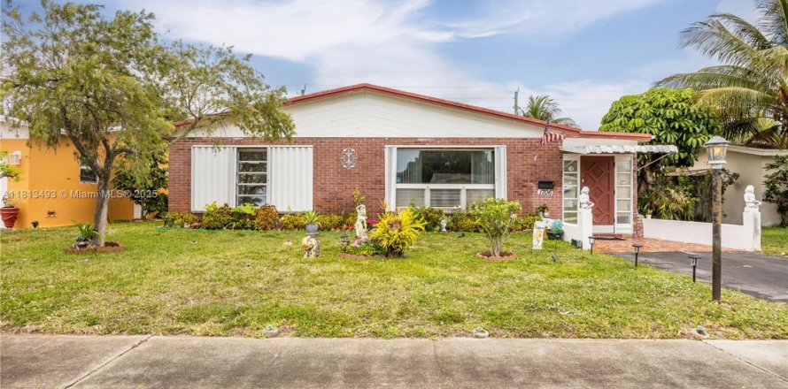 Casa en Hollywood, Florida 3 dormitorios, 221.76 m2 № 1761681