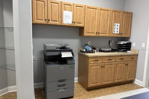 Commercial property in Fruitland Park, Florida 204.38 sq.m. № 2222132 - photo 6