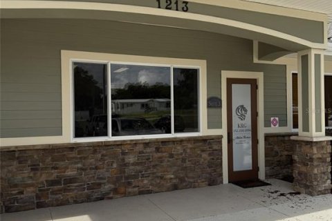 Commercial property in Fruitland Park, Florida 204.38 sq.m. № 2222132 - photo 2