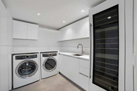 Copropriété à louer à Miami Beach, Floride: 4 chambres, 288 m2 № 1941001 - photo 23