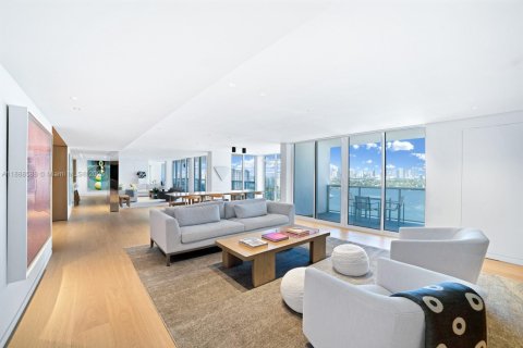 Copropriété à louer à Miami Beach, Floride: 4 chambres, 288 m2 № 1941001 - photo 3