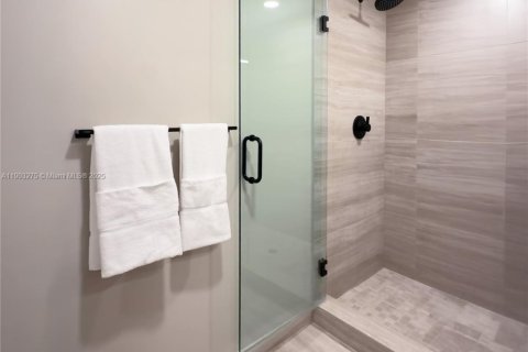 Condominio en alquiler en Miami Beach, Florida, 1 dormitorio № 2012631 - foto 28