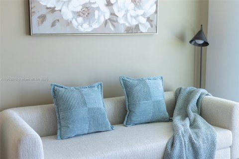 Condominio en alquiler en Miami Beach, Florida, 1 dormitorio № 2012631 - foto 13