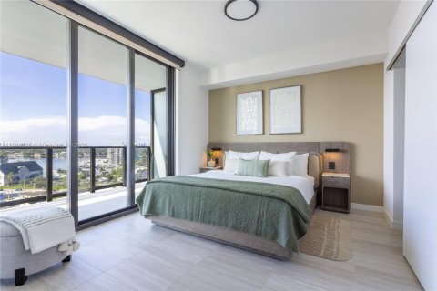 Condominio en alquiler en Miami Beach, Florida, 1 dormitorio № 2012631 - foto 3