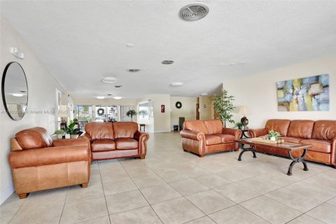 Condo in Margate, Florida, 2 bedrooms  № 1689428 - photo 26