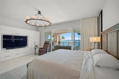 Copropriété à vendre à Fisher Island, Floride: 2 chambres, 181.16 m2 № 2175097 - photo 17