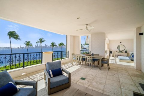 Copropriété à vendre à Fisher Island, Floride: 2 chambres, 181.16 m2 № 2175097 - photo 5