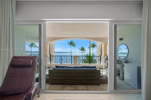 Copropriété à vendre à Fisher Island, Floride: 2 chambres, 181.16 m2 № 2175097 - photo 6