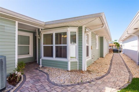 House in New Port Richey, Florida 2 bedrooms, 157.93 sq.m. № 1534281 - photo 6