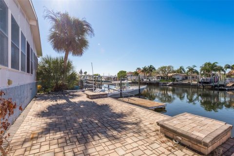 House in New Port Richey, Florida 2 bedrooms, 157.93 sq.m. № 1534281 - photo 21