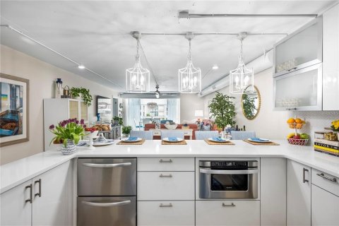 Condominio en alquiler en Clearwater, Florida, 2 dormitorios, 117.06 m2 № 1650681 - foto 7