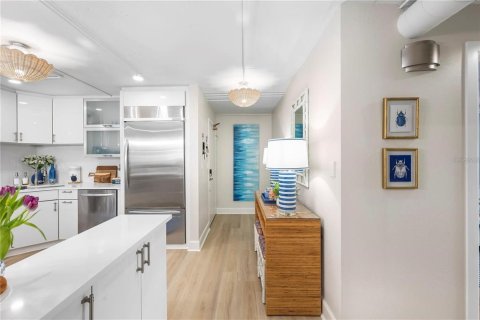 Condominio en alquiler en Clearwater, Florida, 2 dormitorios, 117.06 m2 № 1650681 - foto 3