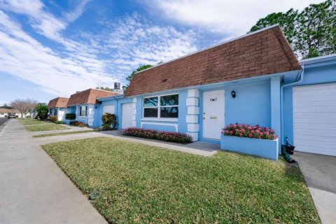 Condo in Pinellas Park, Florida, 1 bedroom  № 2353258