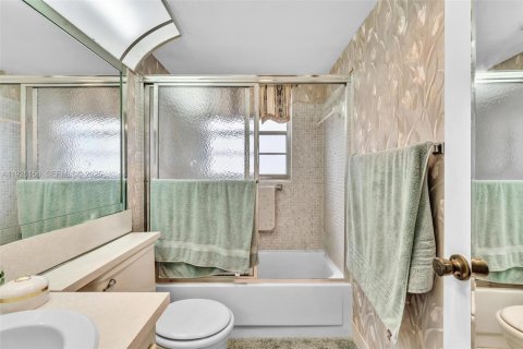 Copropriété à vendre à Deerfield Beach, Floride: 2 chambres, 76.18 m2 № 1987400 - photo 14