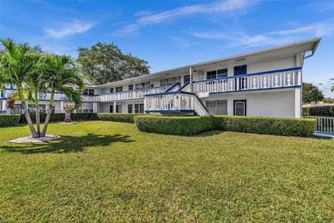 Copropriété à vendre à Deerfield Beach, Floride: 2 chambres, 76.18 m2 № 1987400 - photo 30