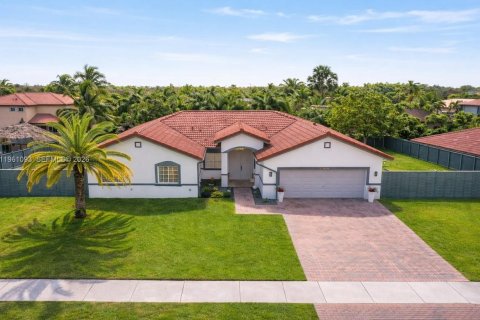Casa en Homestead, Florida 4 dormitorios, 207.17 m2 № 2080783