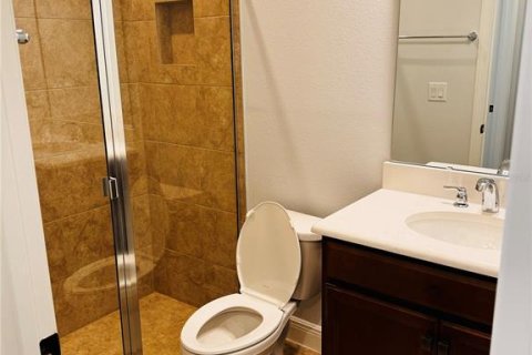 Casa en alquiler en Orlando, Florida, 4 dormitorios, 303.05 m2 № 2266519 - foto 13
