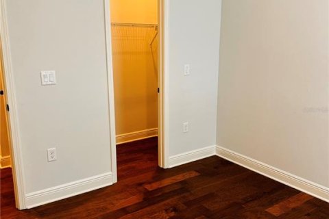 Casa en alquiler en Orlando, Florida, 4 dormitorios, 303.05 m2 № 2266519 - foto 11