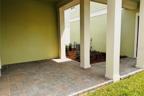 Casa en alquiler en Orlando, Florida, 4 dormitorios, 303.05 m2 № 2266519 - foto 16