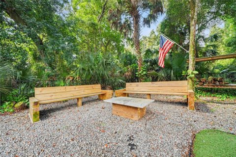House in Port Orange, Florida 5 bedrooms, 404.22 sq.m. № 2393855 - photo 25