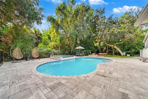 House in Port Orange, Florida 5 bedrooms, 404.22 sq.m. № 2393855 - photo 20