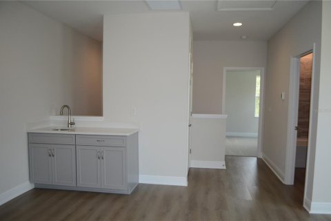 Casa en alquiler en Zephyrhills, Florida, 4 dormitorios, 291.53 m2 № 1787756 - foto 13