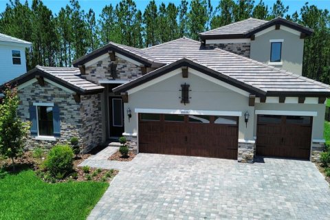 Casa en alquiler en Zephyrhills, Florida, 4 dormitorios, 291.53 m2 № 1787756 - foto 1