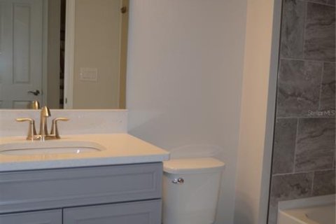 Casa en alquiler en Zephyrhills, Florida, 4 dormitorios, 291.53 m2 № 1787756 - foto 17