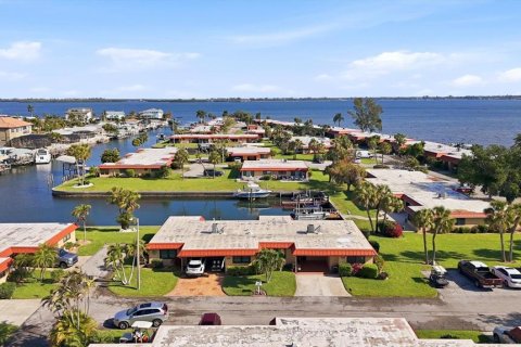 Condominio en venta en Bradenton, Florida, 2 dormitorios, 120.4 m2 № 2147739 - foto 9