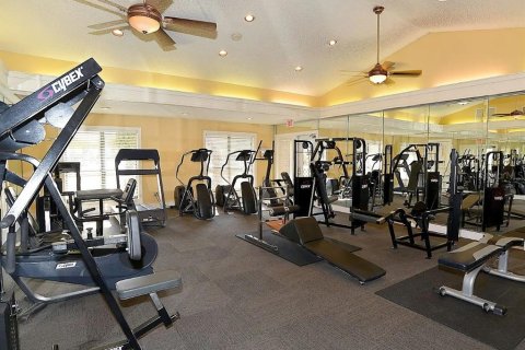 Condo in Saint Petersburg, Florida, 3 rooms  № 1909253 - photo 14