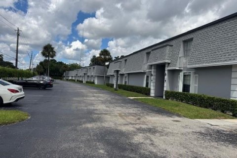 Condominio en venta en Plantation, Florida, 2 dormitorios, 83.89 m2 № 2034999 - foto 2