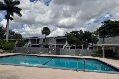 Condominio en venta en Plantation, Florida, 2 dormitorios, 83.89 m2 № 2034999 - foto 8