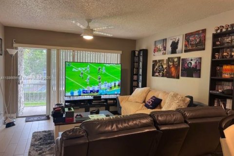 Condominio en venta en Plantation, Florida, 2 dormitorios, 83.89 m2 № 2034999 - foto 12