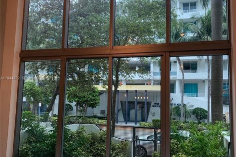 House in Miami Beach, Florida 2 bedrooms, 157.93 sq.m. № 2001583 - photo 4