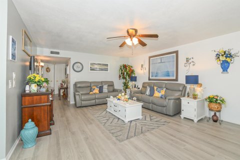 Condominio en venta en Port St. Lucie, Florida, 2 dormitorios, 108.7 m2 № 2078359 - foto 11
