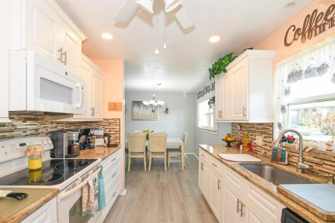 Condominio en venta en Port St. Lucie, Florida, 2 dormitorios, 108.7 m2 № 2078359 - foto 7